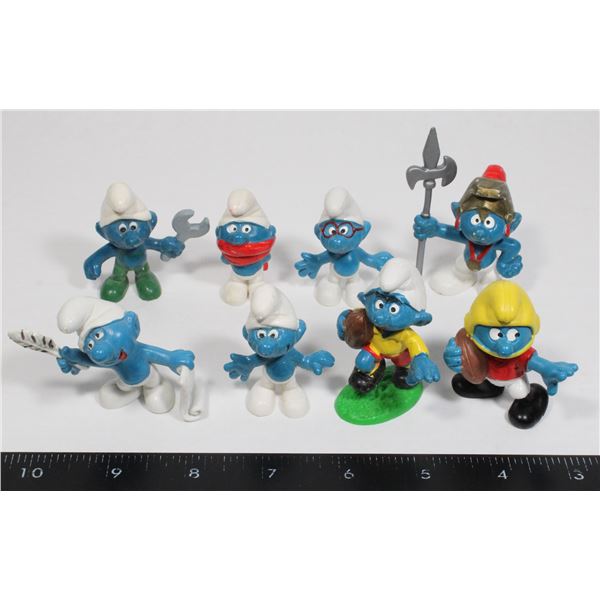 BUNDLE OF VINTAGE PEYO MINI SMURF FIGURES