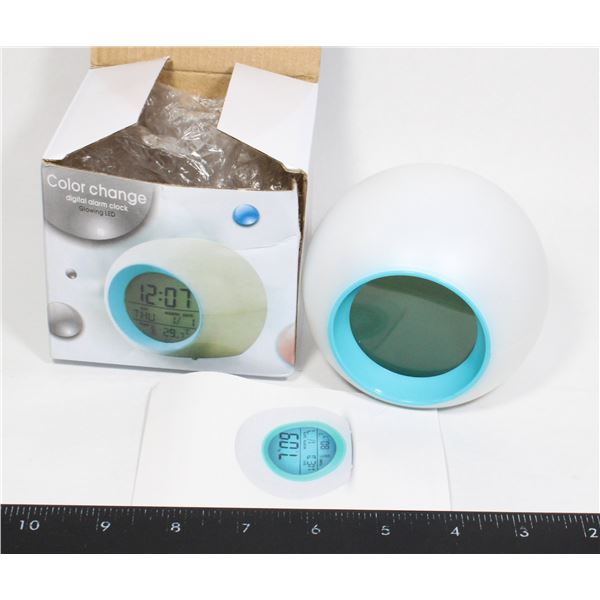 BALL SHAPED DESK CLOCK