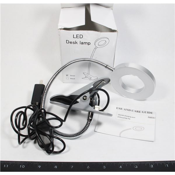 LED DESK LAMP, NOT LIGHTING UP, SOLD AS IS