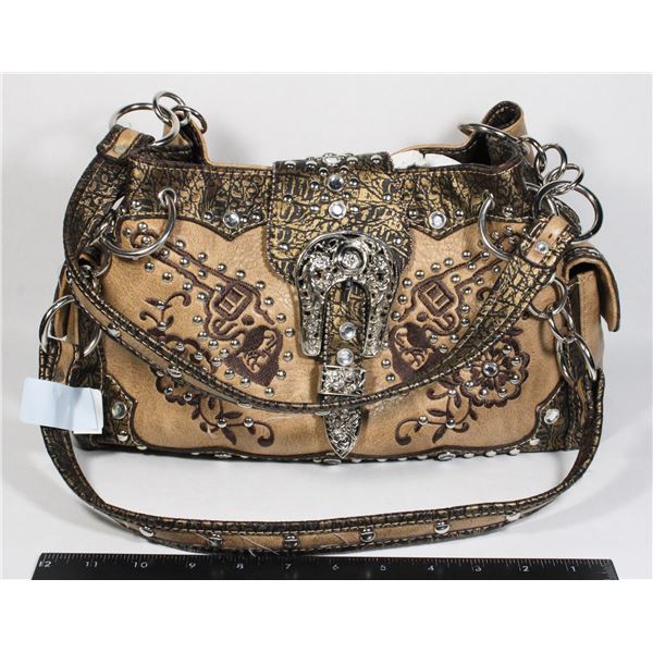 WESTERN-STYLE BUCKLE PURSE