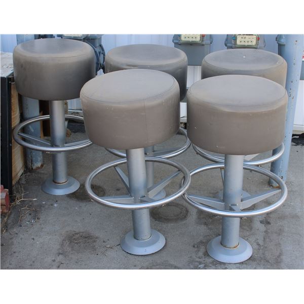LARGE LOT OF STOOL SEATING, CONDITION VARIES