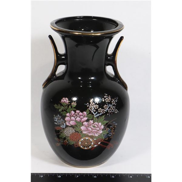 8" X 5" JAPANESE STYLE VASE - NO MARK