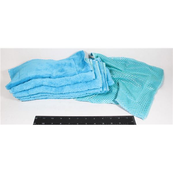BUNDLE OF WASH CLOTHS