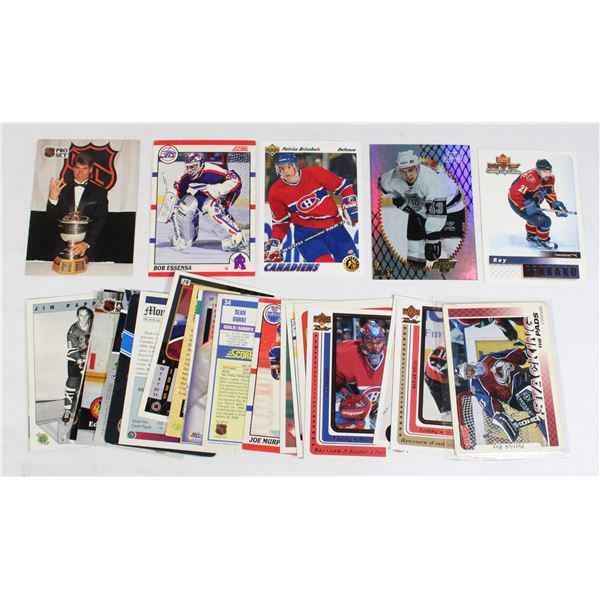 PACK OF 20+ ASSORTED HOCKEY CARDS