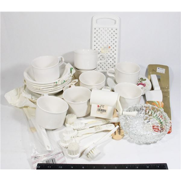 LOT OF TABLEWARE, KITCHEN ITEMS