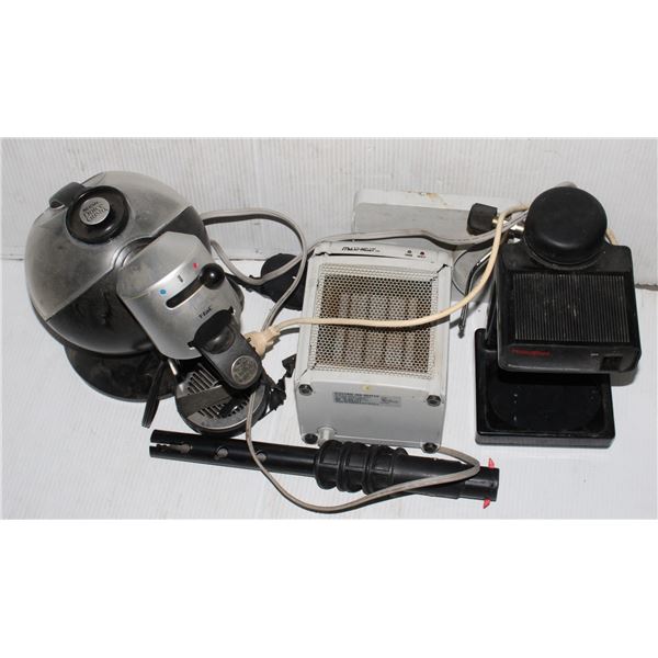 BOX OF ASSORTED HOUSEHOLD ITEMS