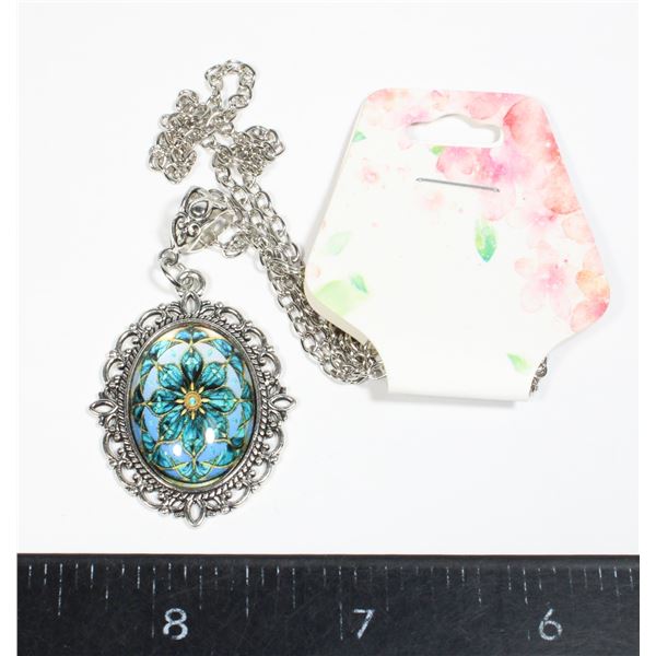 NEW FLOWER DESIGN PENDANT AND NECKLACE