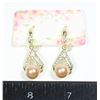 Image 1 : NEW GOLD TONE RHINESTONE AND FAUX PEARL DROP