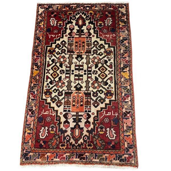 100% Hand Knotted Made In Iran Glavajeh, Rare Map 4' x 2.4', Variety of Colors Wool Rug