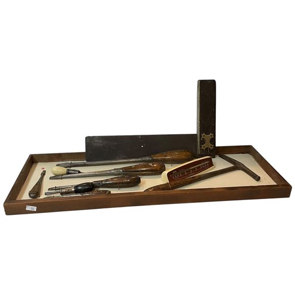 Tray of Antique Carpenters Tools, Majority are "Perfect Handle" Brand