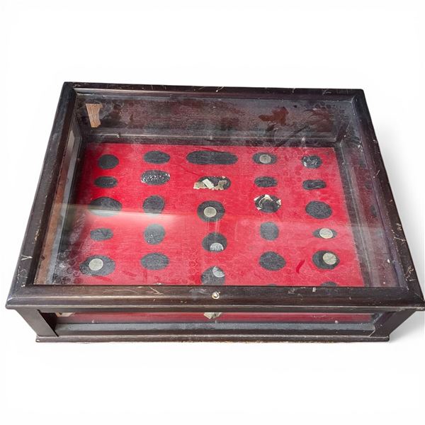 Glass Counter Top Display Case with Lift Top (18" x 23" x 6.5" tall)