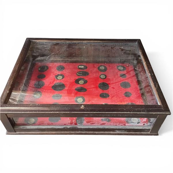 Glass Counter Top Display Case with Lift Top (18" x 23" x 6.5" tall)