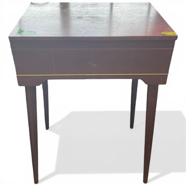 Vintage Singer Sewing Machine in Stand with Electric Foot Pedal