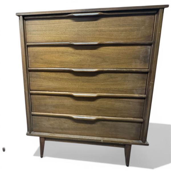Retro Mid Century Dresser 36x18x45" Needs One Leg Repaired