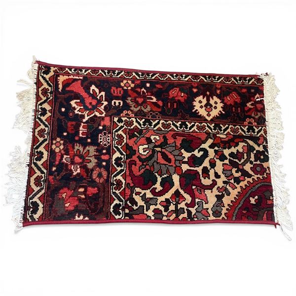 Genuine Hand Knotted Persian Wool Carpet from Iran *  Bakhtiyar  (2'9" x 1'10" / 84cm x 57cm)