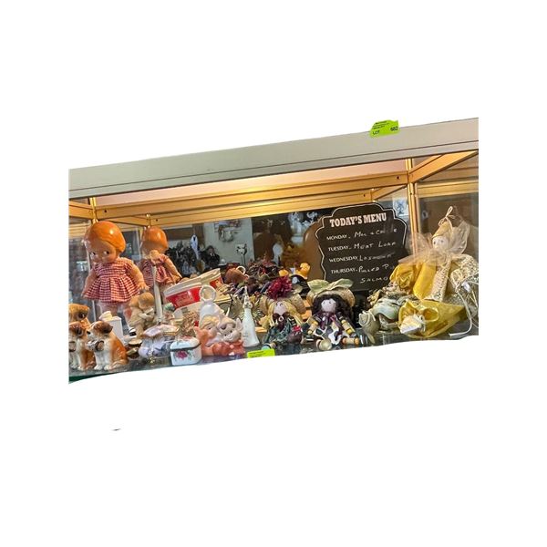 Shelf Lot of Dolls, Decorative Trinkets & Figurines * Many vintage