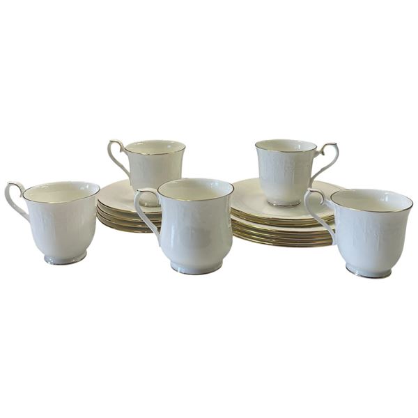 Royal Albert for All Seasons "Daybreak" Luncheon Sets (4 Teacups with Saucers, 4 Side Plates, 2 Smal