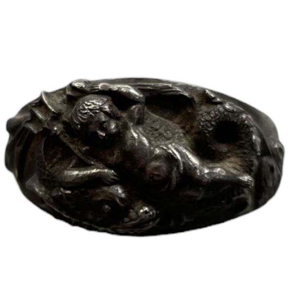 Vintage Metal Poseidon Ring * Size 10.5