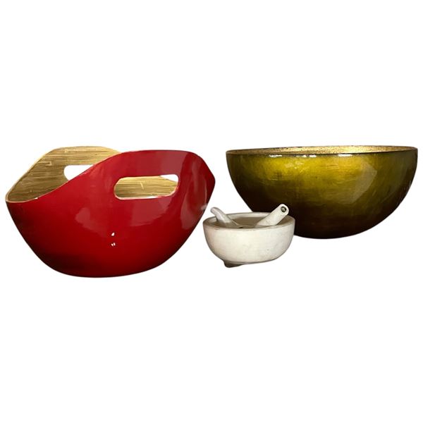 Decorative Collectibles: Large Bowls, Silverplate Items and Mortar & Pestle