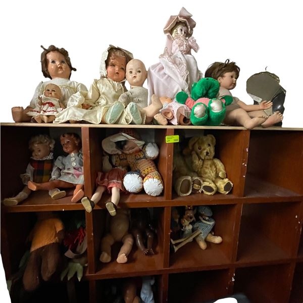 Large Collection of Vintage and Antique Dolls