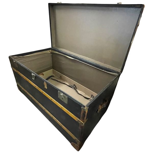 Large Steamer Trunk 43.5x23.5x24"