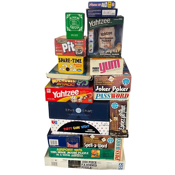 Collection of Board Games an Puzzles