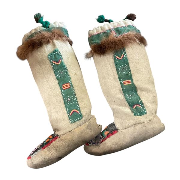 Handcrafted Beaded Early 21st Century Wool/fur/leather Mukluk Boots