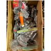 Image 4 : 3 boxes of assorted loose sorted and unsorted vintage vacuum tubes