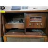 Image 3 : Mid-Century Modern Wooden Radio Record Player Console - RCA Victor