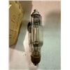 Image 3 : Ferranti Vintage High Voltage Vacuum Triode HL10 Tube in box