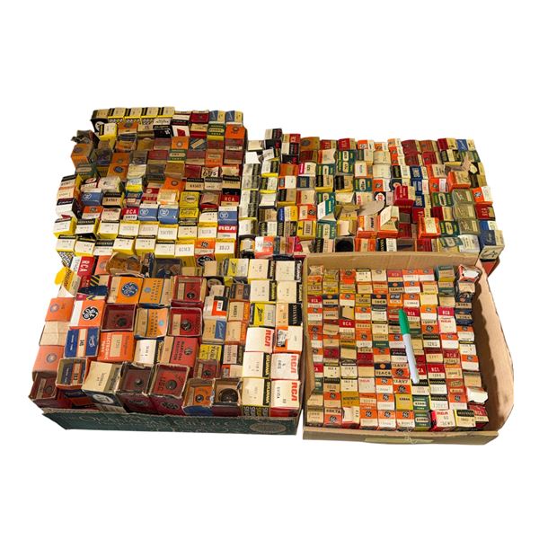 Large Group of Sorted Assorted Loose and NIB vacuum Tubes: RCA, CGE, Dixie, Rogers, Westinghouse, Ma