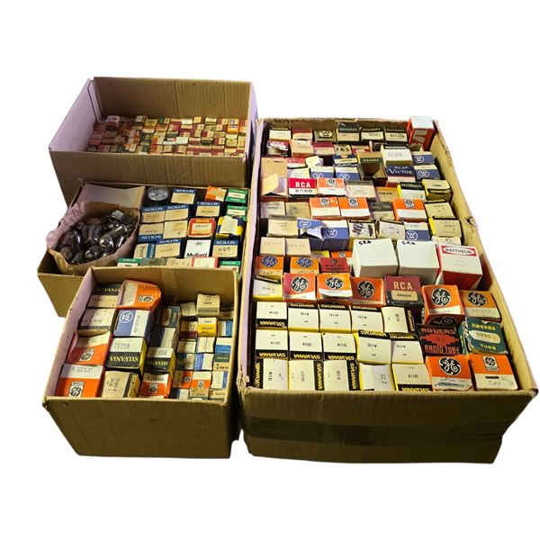Large Vintage Vacuum Tubes Collection Sylvania RCA Westinghouse Philco Rogers Hit-Ray Raytheon Mazda