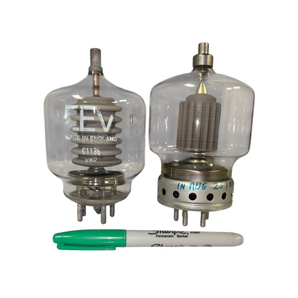 EEV C1136, Eimac 4-400C Tube in boxes