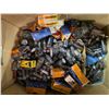 Image 5 : Large group of assorted vintage loose vacuum tubes