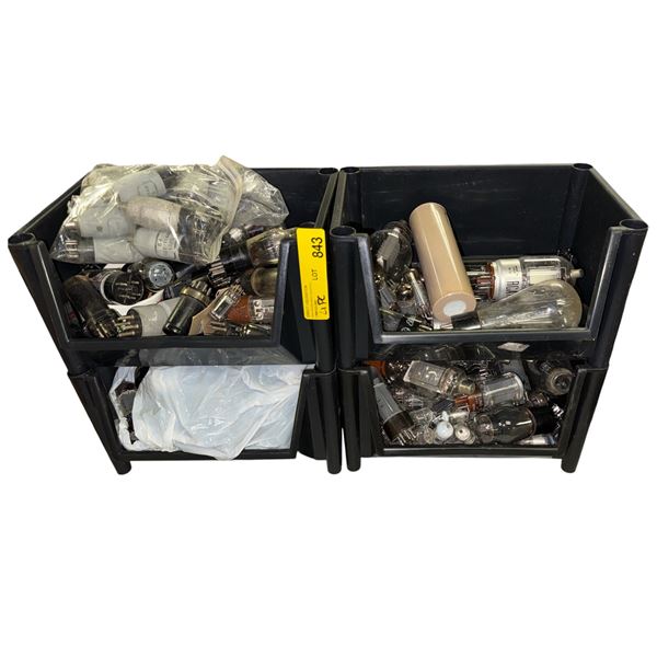 Group of assorted loose vacuum tubes