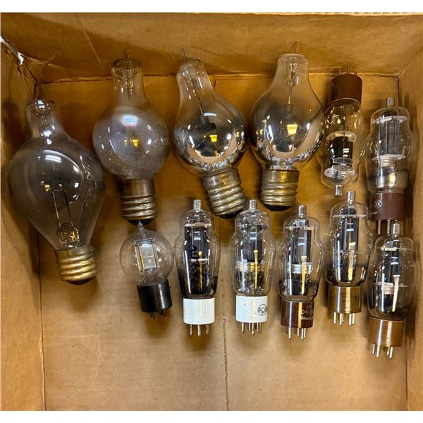 Group of assorted bulbs & tubes vintage