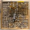 Image 2 : Tray of assorted vintage loose vacuum tubes
