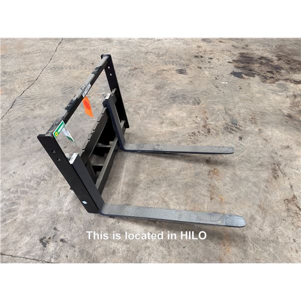 (10714832) 2022 Toro Model 22586 Dingo Pallet Forks - Unused