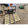 Image 6 : (10714833) 2022 Toro Model 22586 Dingo Pallet Forks - Unused