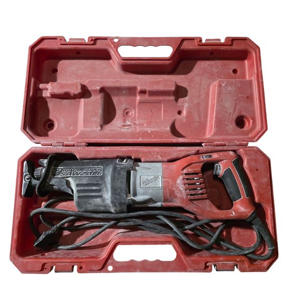 Milwaukee Sawzall Reciprocating Saw with Hard Case