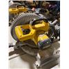 Image 3 : DeWalt Compound Miter Saw with Base