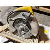 Image 2 : DeWalt Circular Saw w/ Guide Base