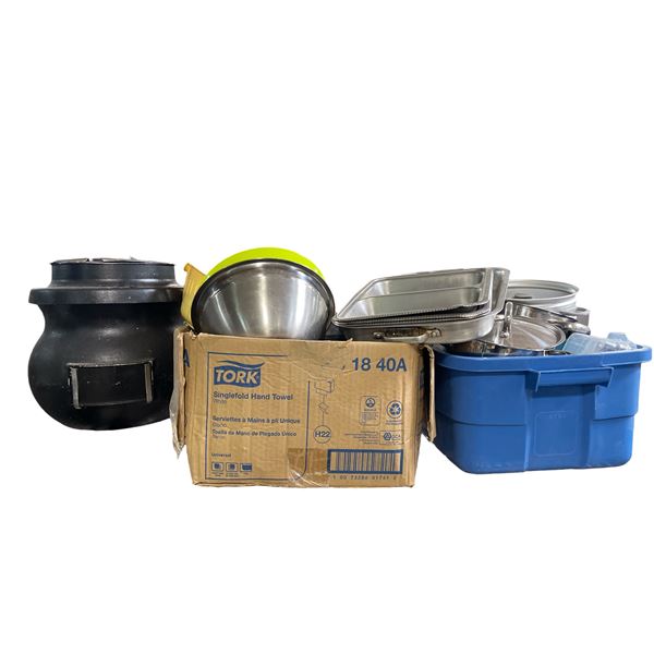 Heavy-Duty Soup Warmer and 2 Boxes of Mixed Containers