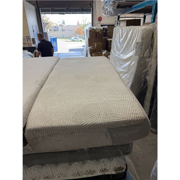 Open Box Casper Single XL Mattress - From Trucking Claim