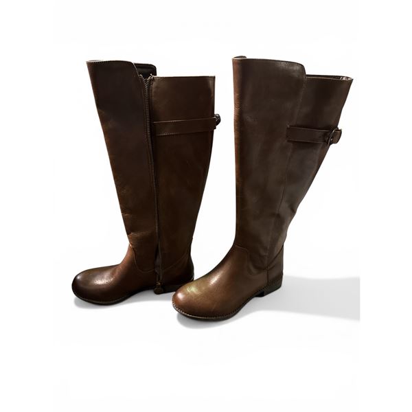 Full Box of Assorted Women's Boots (Mostly Elizabeth Anne, Mixed Sizes)