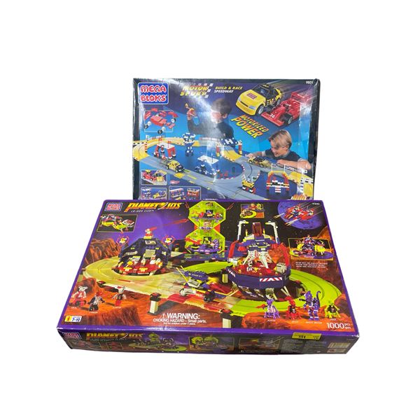 2-Pcs Mega Bloks Sets: Motor Sport Speedway & Planetoids City
