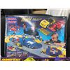 Image 2 : 2-Pcs Mega Bloks Sets: Motor Sport Speedway & Planetoids City
