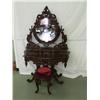 Image 1 : Very Ornate Vanity