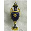 Image 5 : Louis XVI Style Porcelain Covered Vases