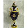 Image 5 : Louis XVI Style Porcelain Covered Vases